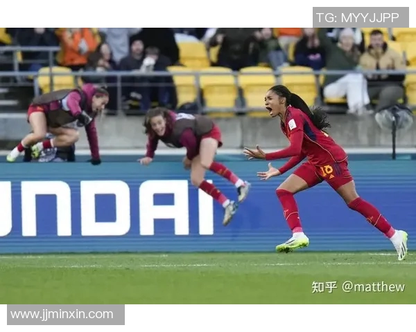 2014年世界杯经典对决荷兰与西班牙高清视频回顾与精彩瞬间分析